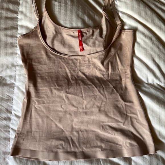 Spanx Cami with Adjustable Straps NWOT Size 1X - Picture 1 of 3